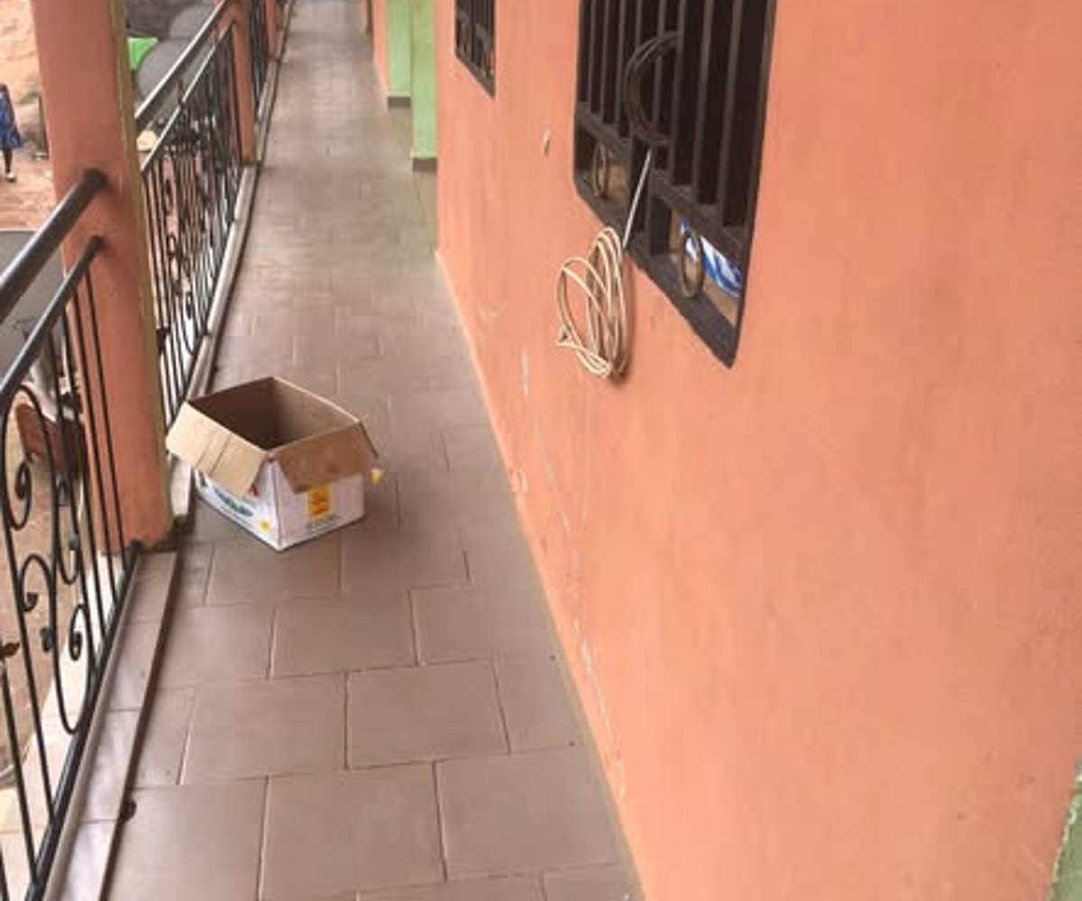Studio moderne à louer à Nkolbisson