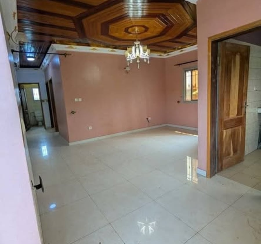 Appartement 2 chambres - Carrefour Nkolfoulou