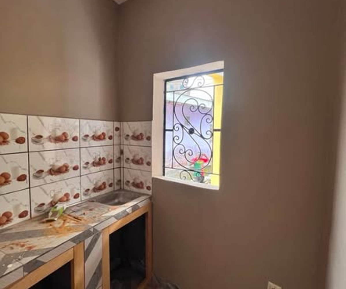 Studio moderne à louer à Deido