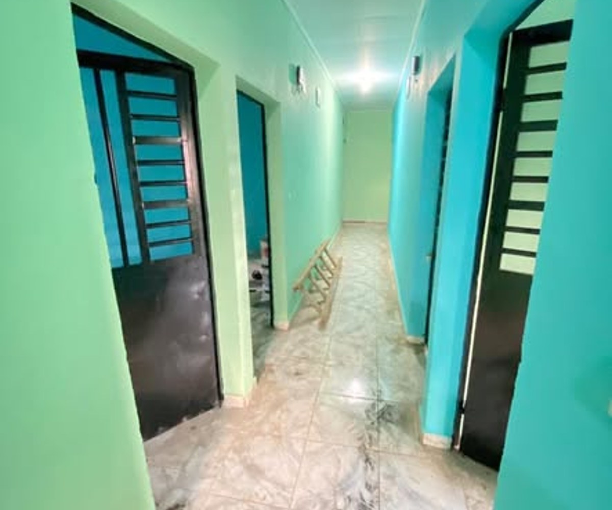 Chambre moderne à louer à Mvog-Betsi, Yaoundé