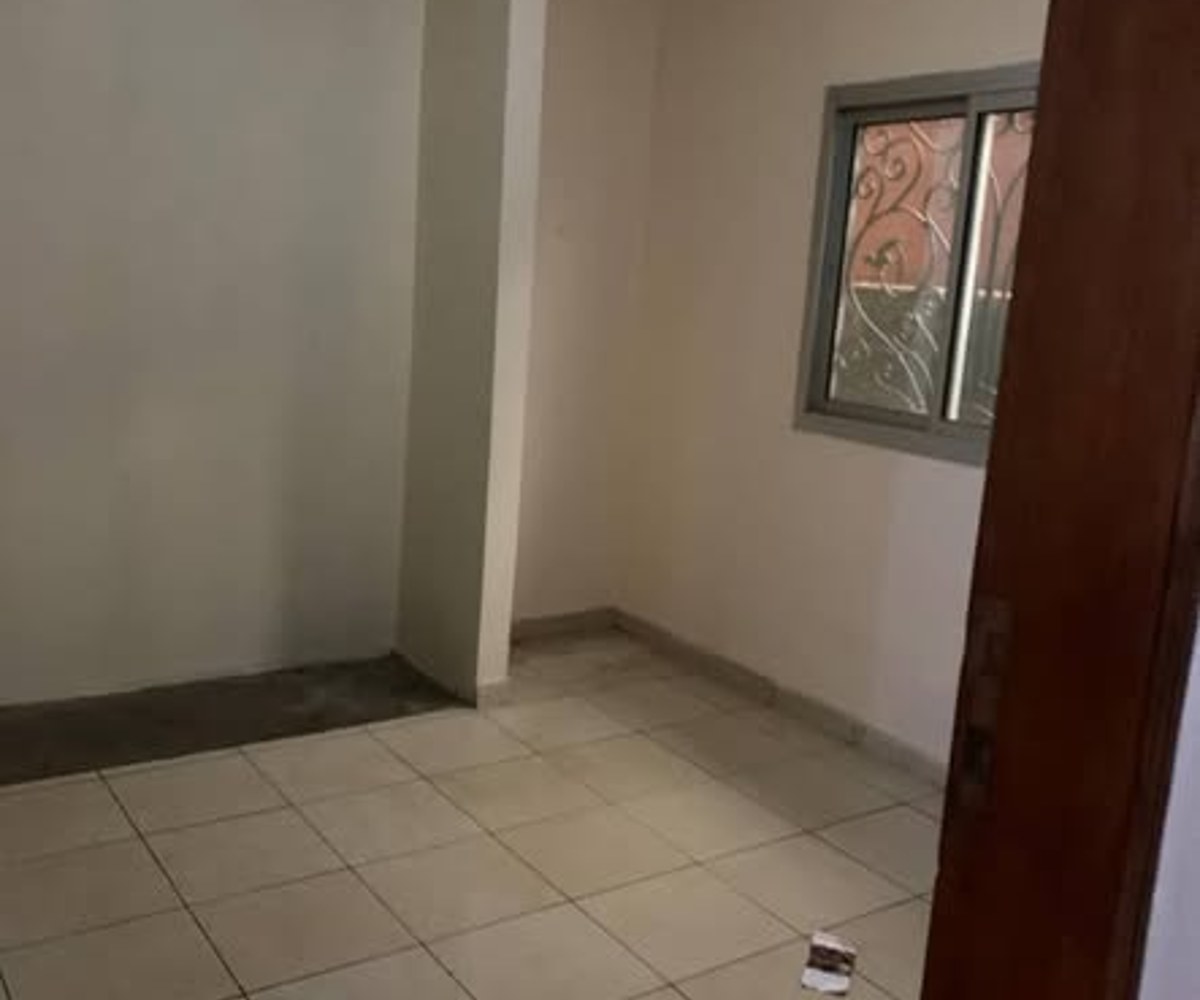 Appartement moderne à louer à Santa Barbara, Douala