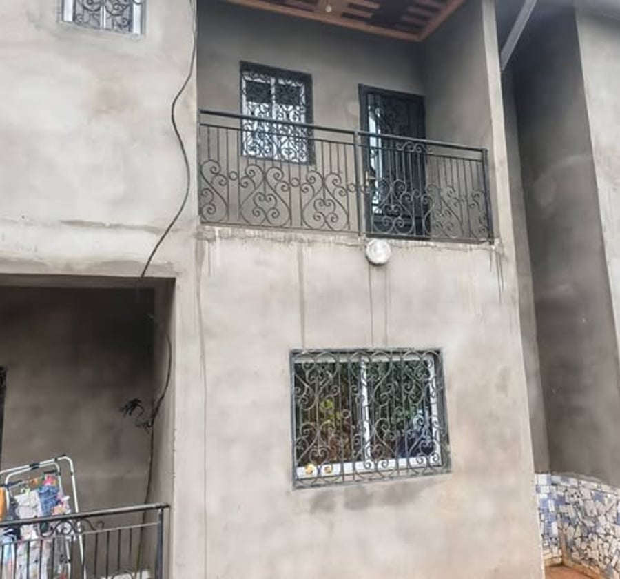 Duplex à vendre à Yaoundé Nkolbisson