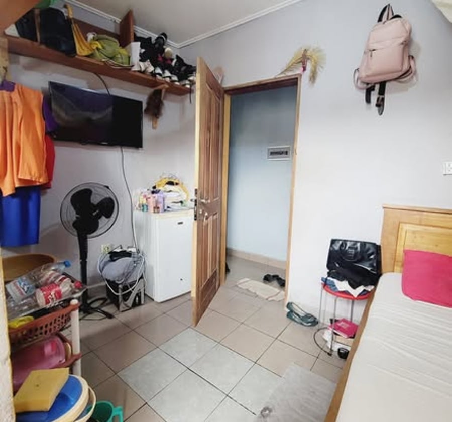 Chambre moderne à Ange Raphaël avec balcon