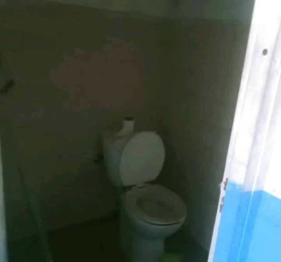 Grande boutique à louer - Deido, Douala
