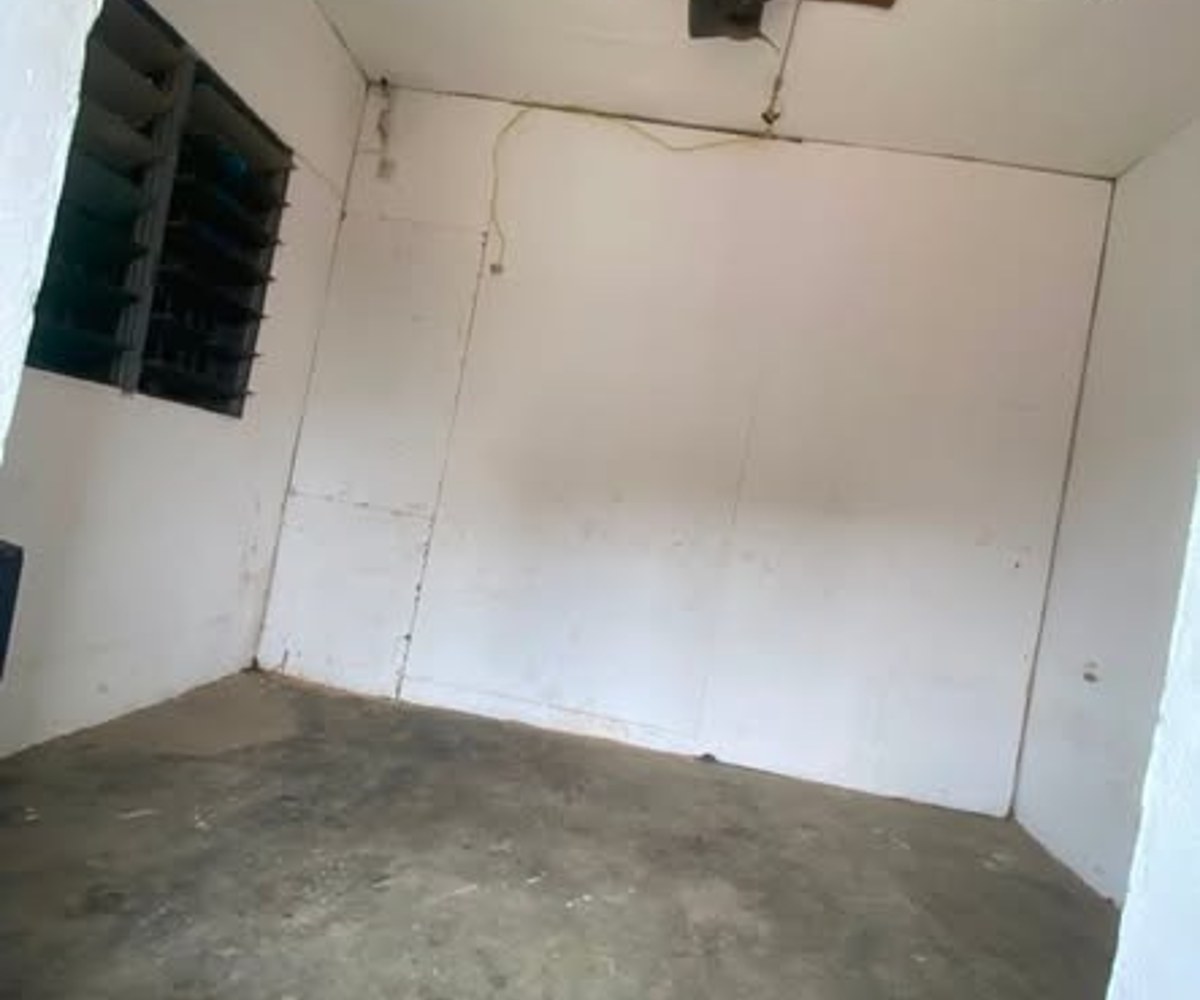 Boutique à louer à Bépanda