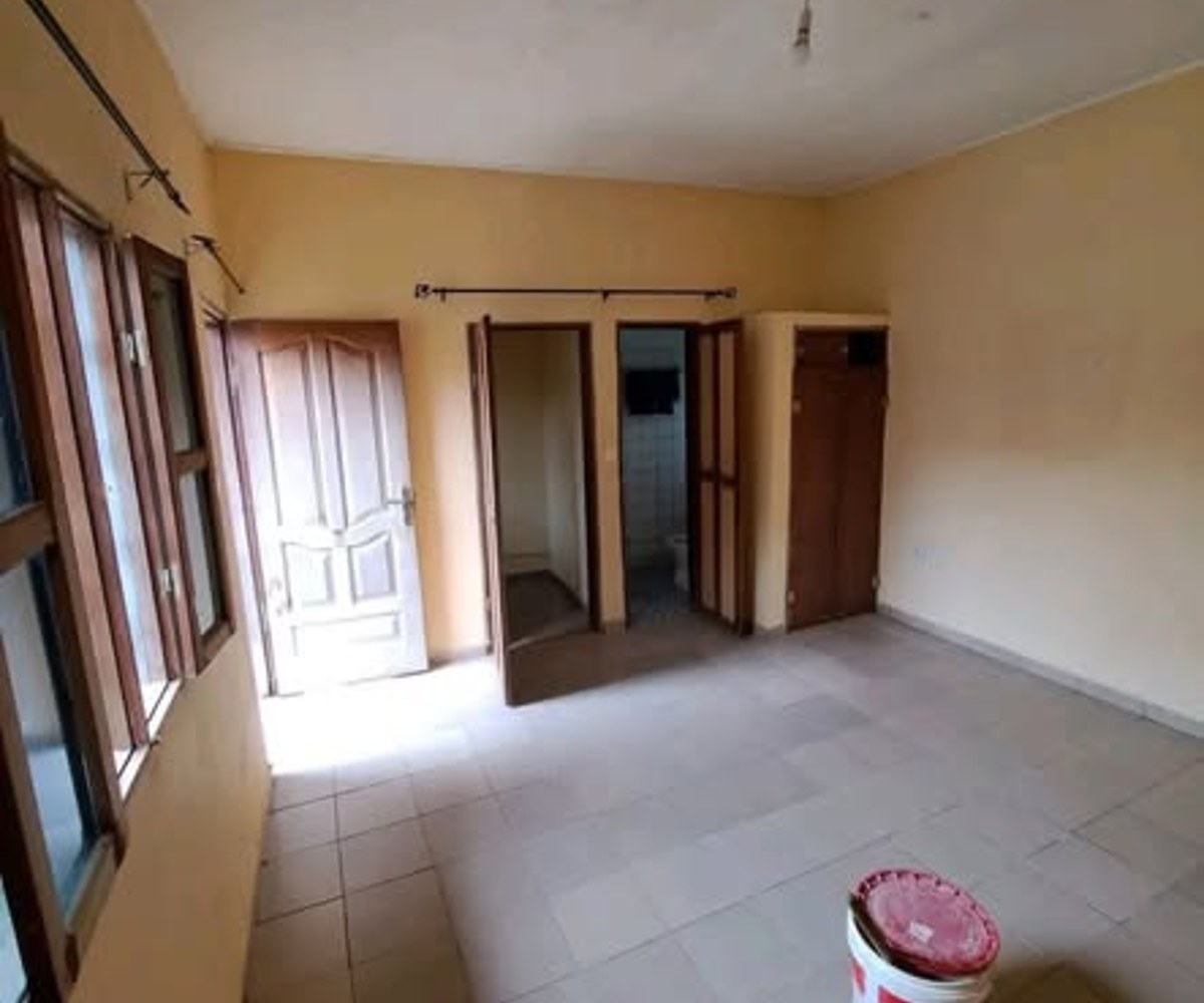 Chambre moderne à Nkoabang, Yaoundé