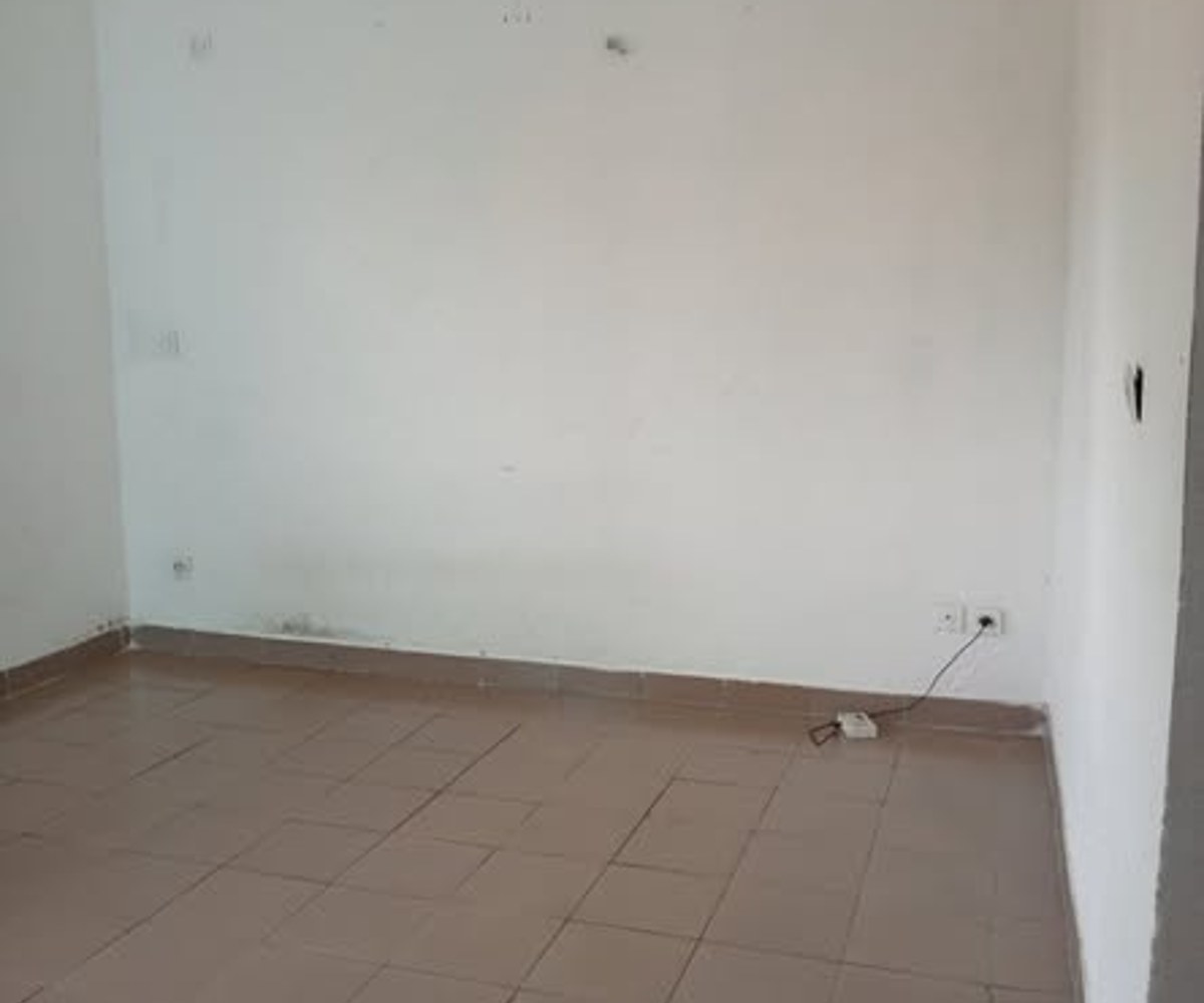 Studio à louer au PK12, Douala