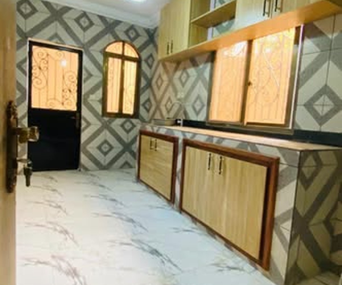 Appartements modernes à louer – Odza Petit Marché