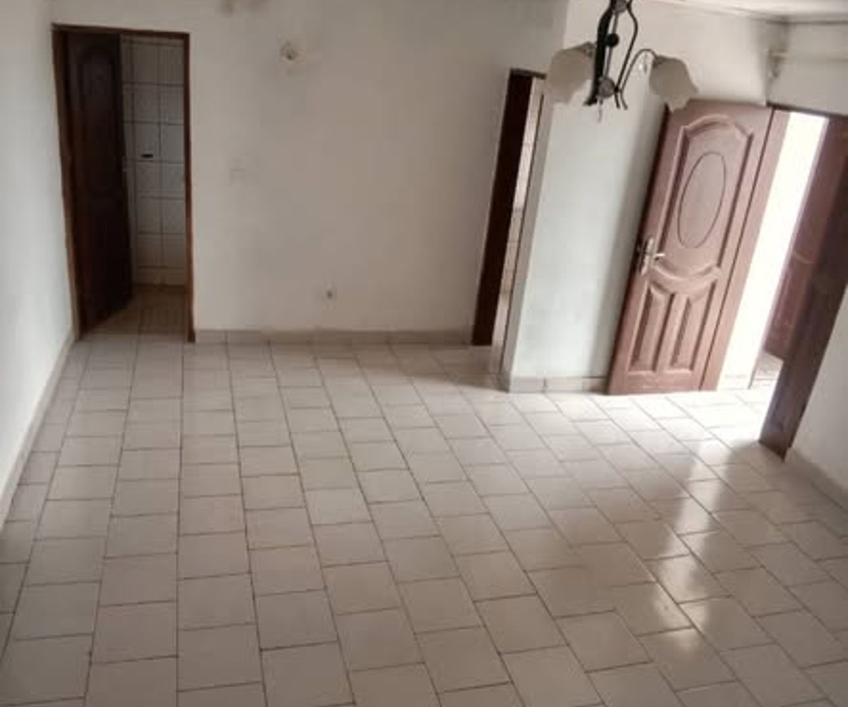 Appartement moderne à louer - Nkoabang, Yaoundé