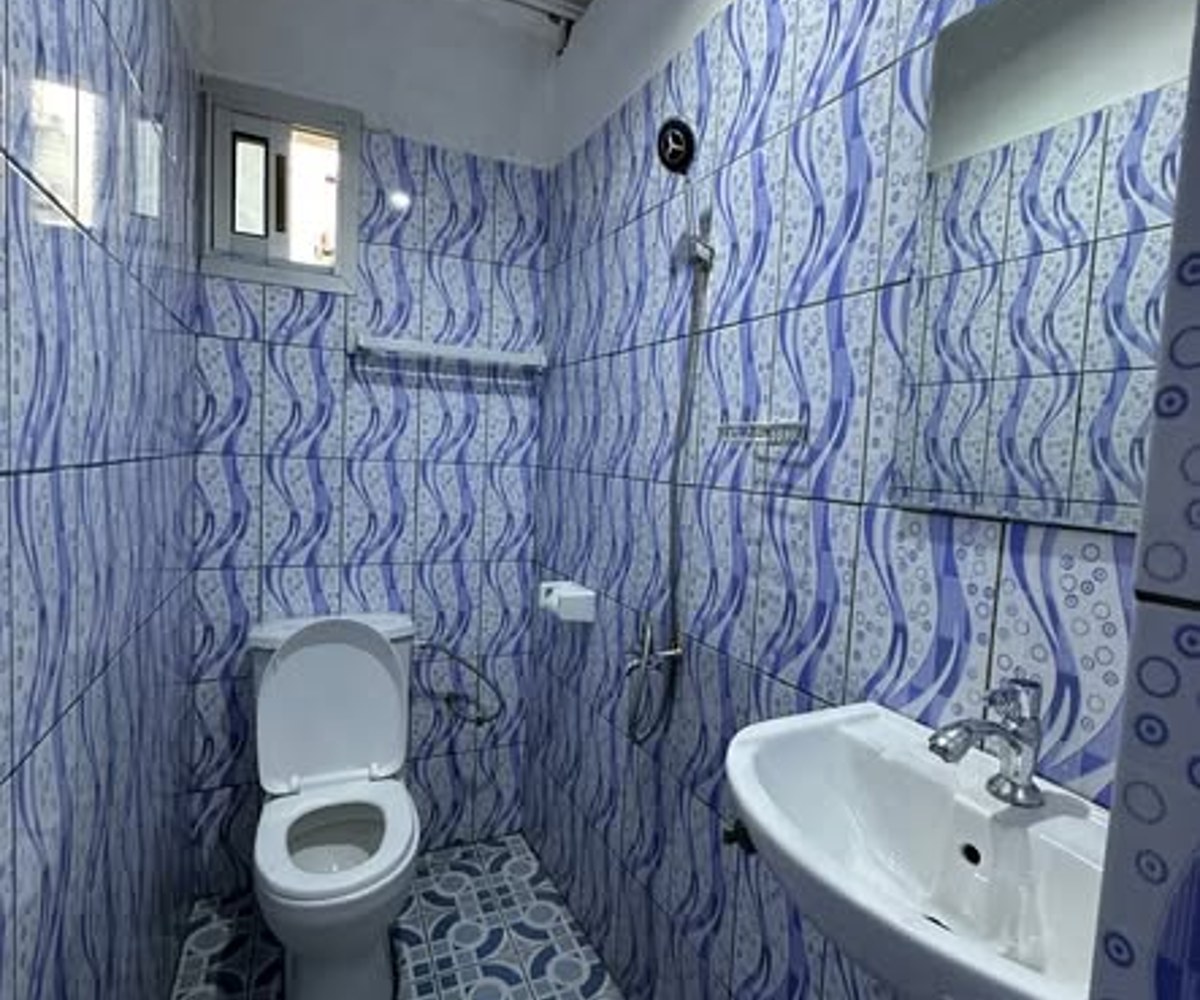 Chambre moderne à PK14, Douala