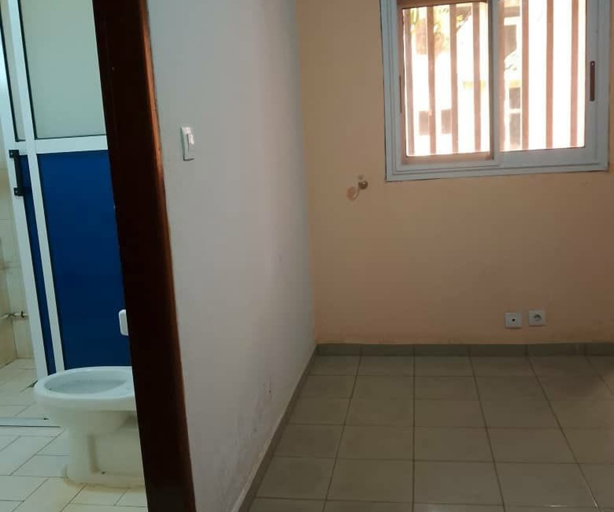 Appartement 3 chambres à louer - Omnisport, Yaoundé