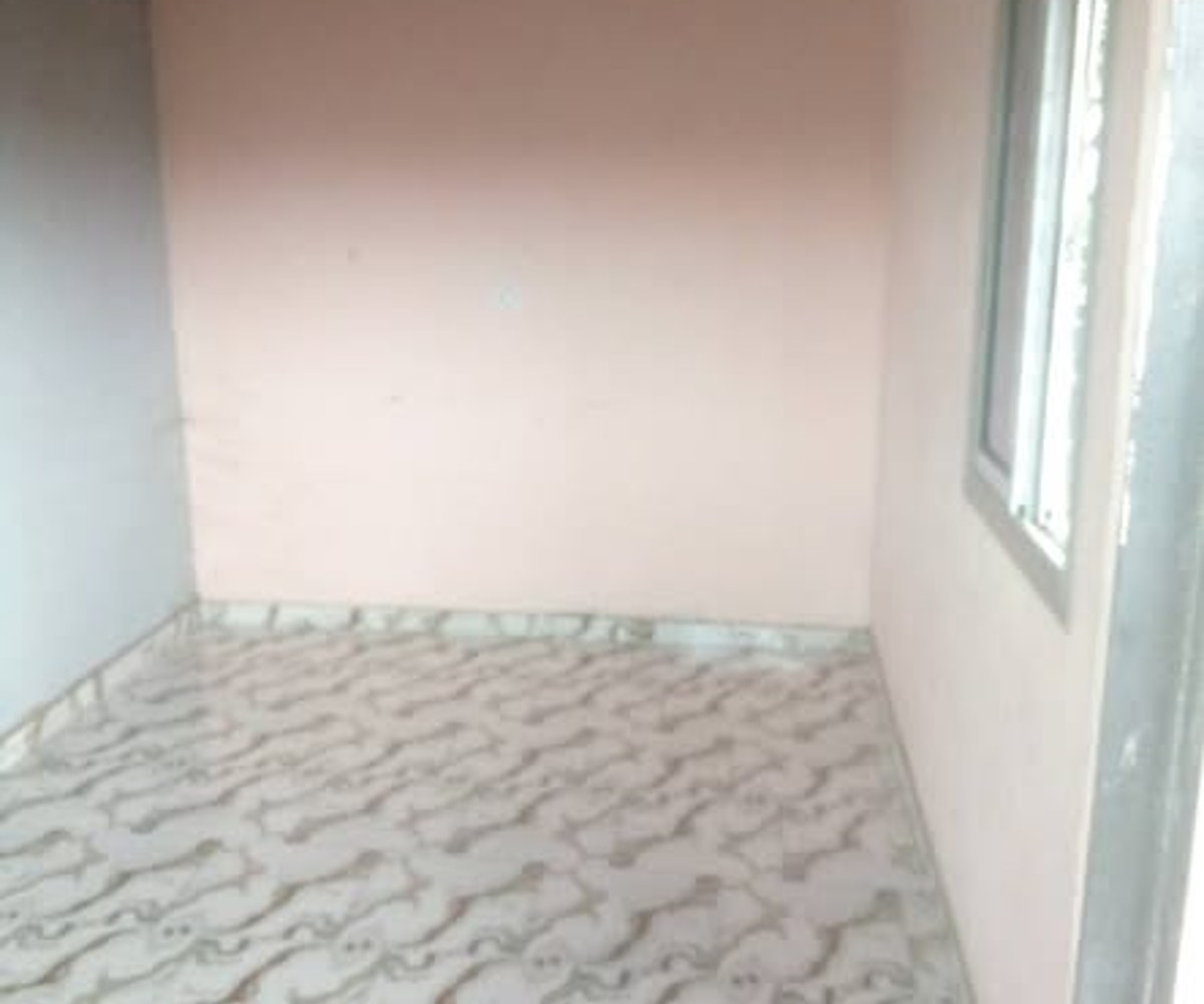 Chambre moderne à Nkolmesseng - Nouvellement construit - 25 000 FCFA/mois