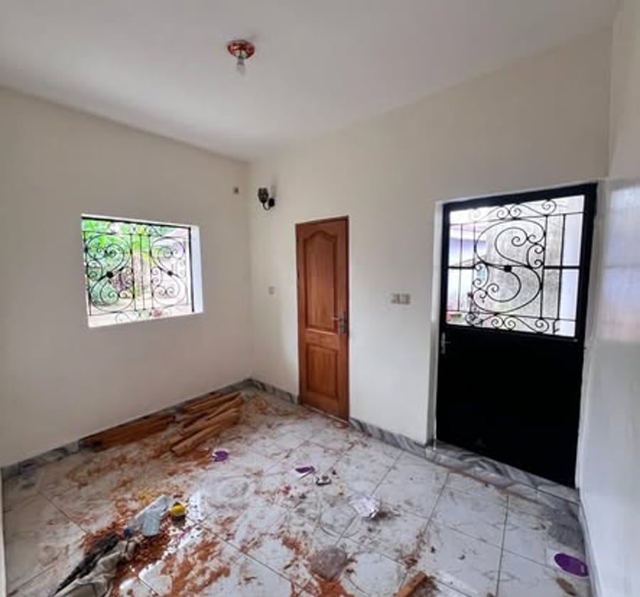 Studio moderne à louer à Deido