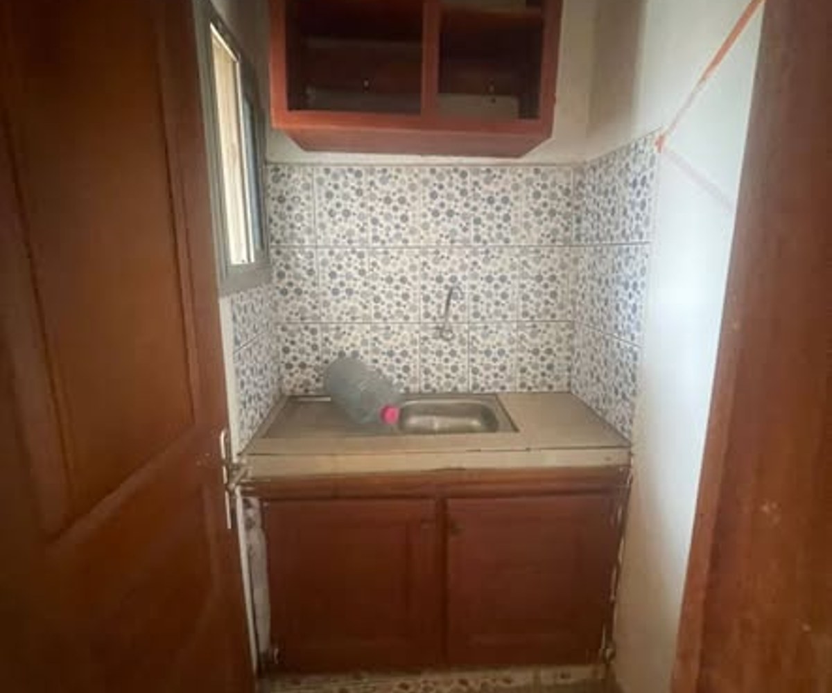 Studios et appartements à louer à Nomayos
