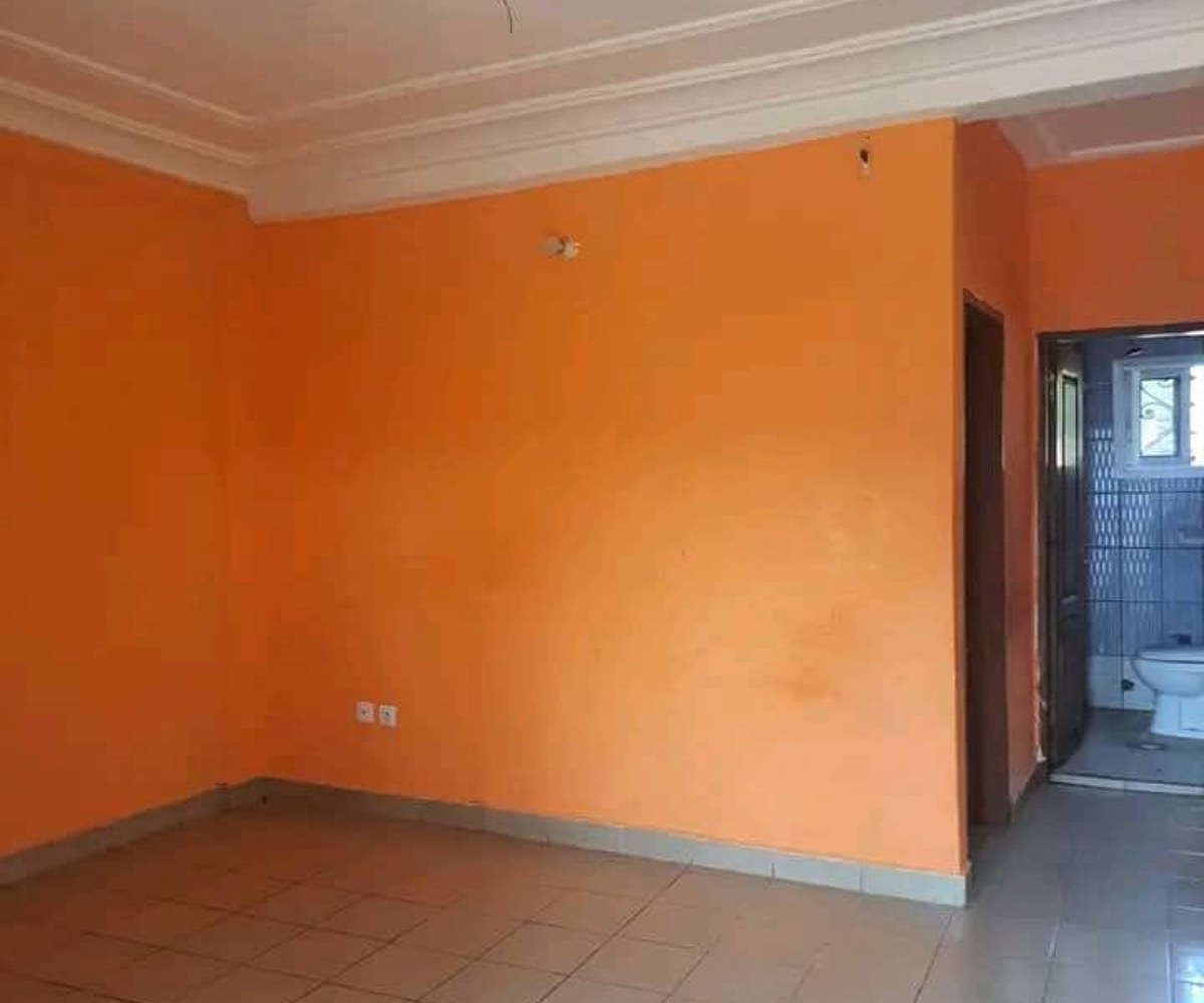 Studio moderne à louer à Oyom Abang