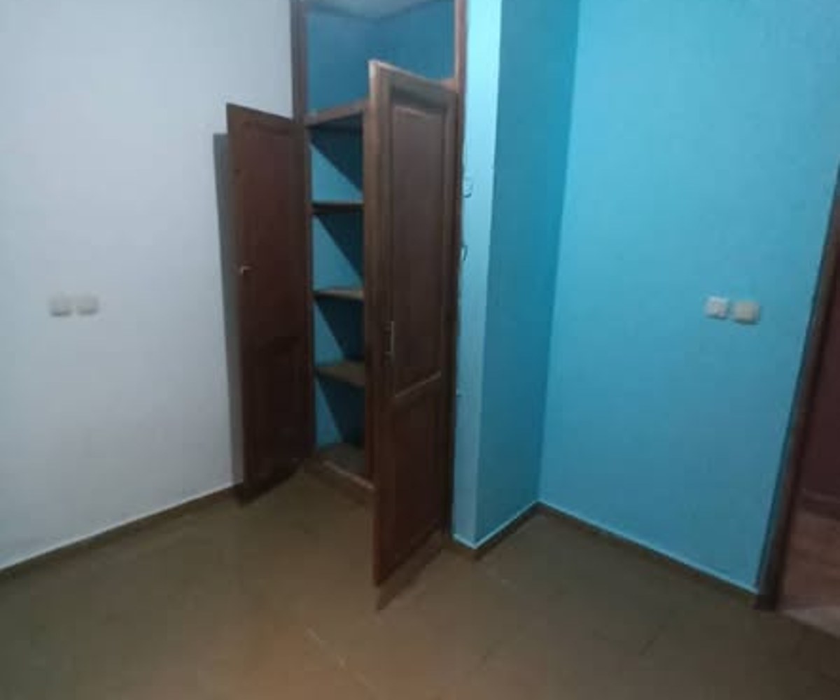 Grand appartement moderne à louer - Nkolbisson Usine des Eaux