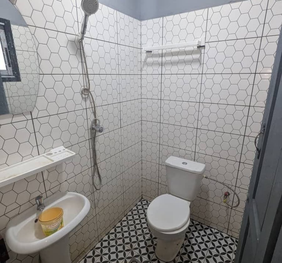 Chambre moderne à louer à Nkolnda