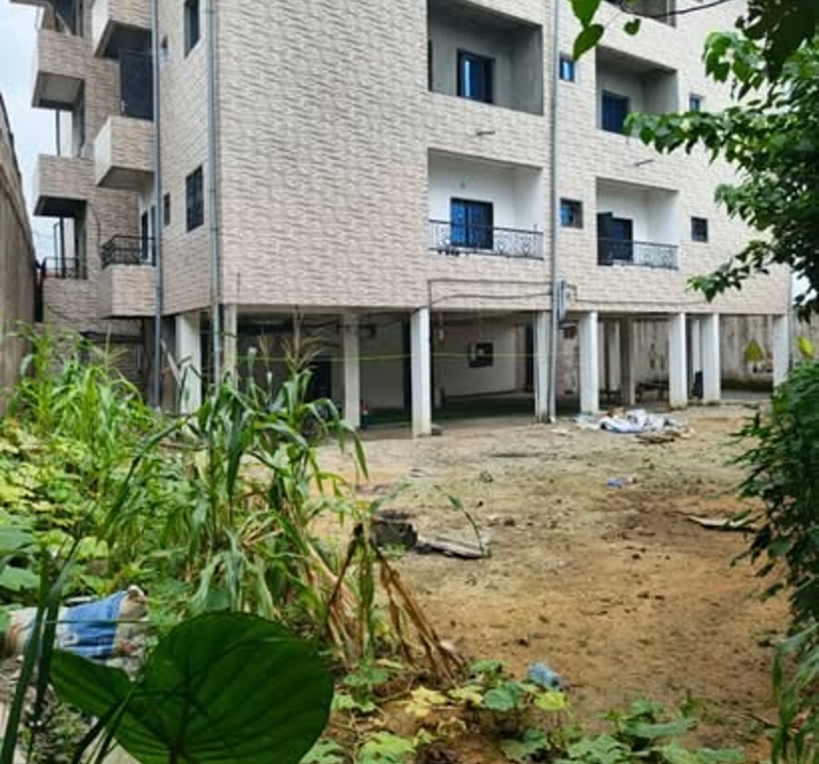 Immeuble R+3 à louer - Ndogbon