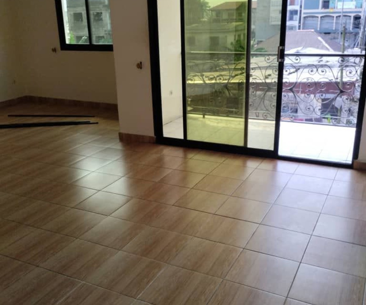 Appartement haut standing à louer - Akwa Nord (Hôpital Padre Pio)