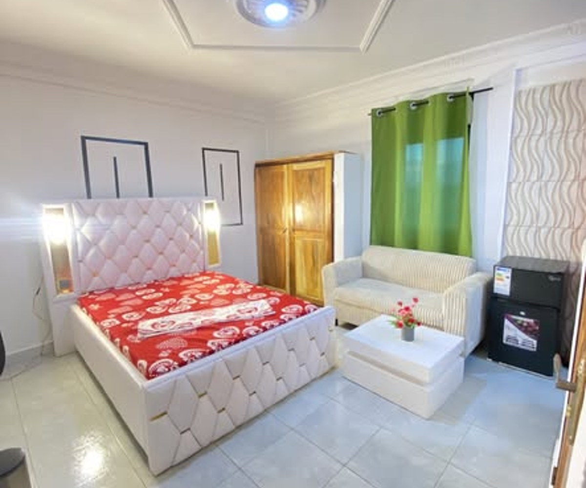 Chambres et studios VIP meublé à 10 000 FCFA