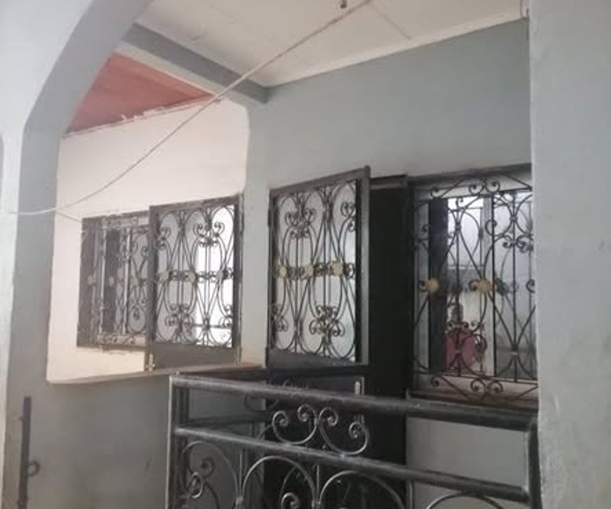 Studio moderne à louer – Fabrique Ngoussou, Yaoundé