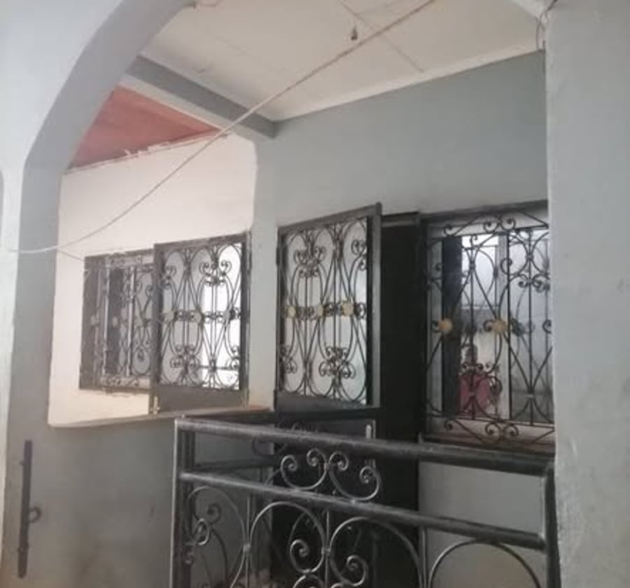 Studio moderne à louer – Fabrique Ngoussou, Yaoundé