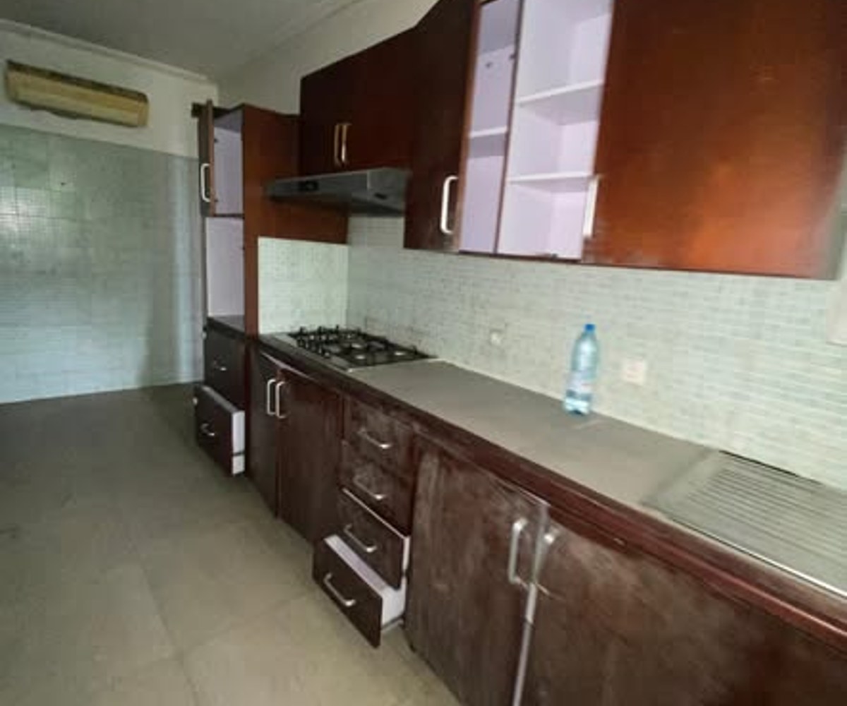 Magnifique et vaste appartement 3 chambres à louer - Bali, Douala