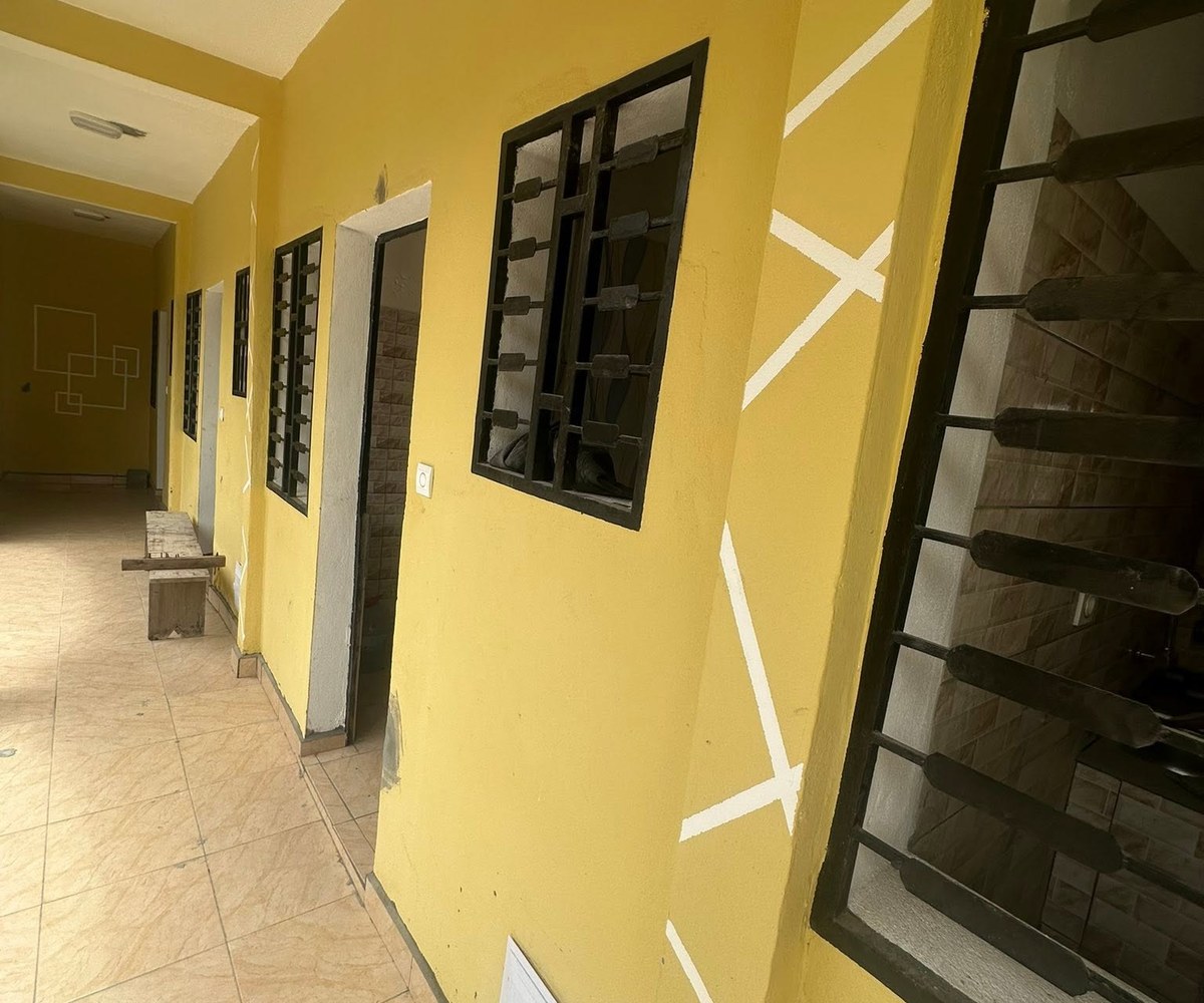 Chambre moderne 3 pièces - PK15 Douala