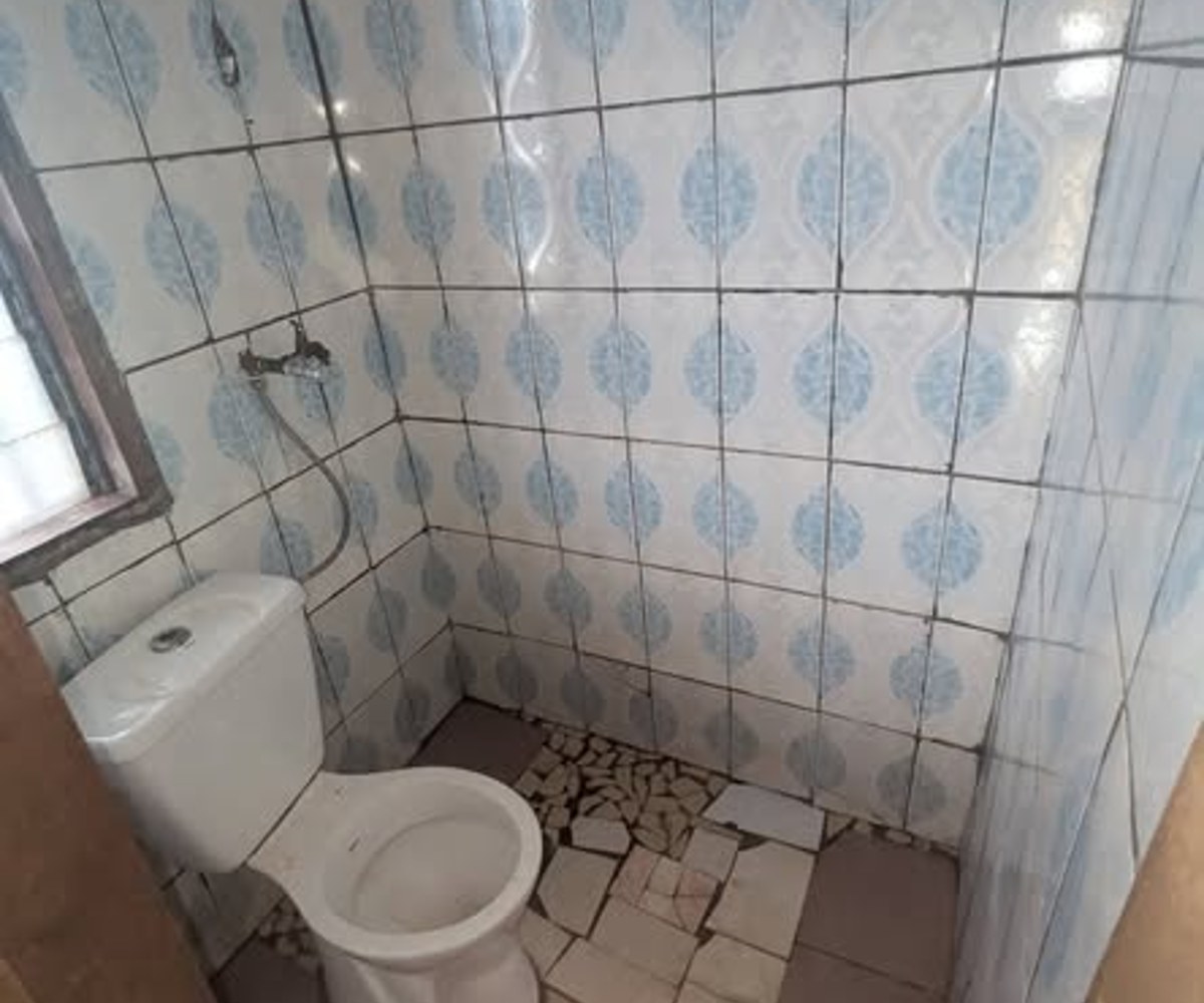 Grande chambre moderne à louer - Auberge bleue, Douala