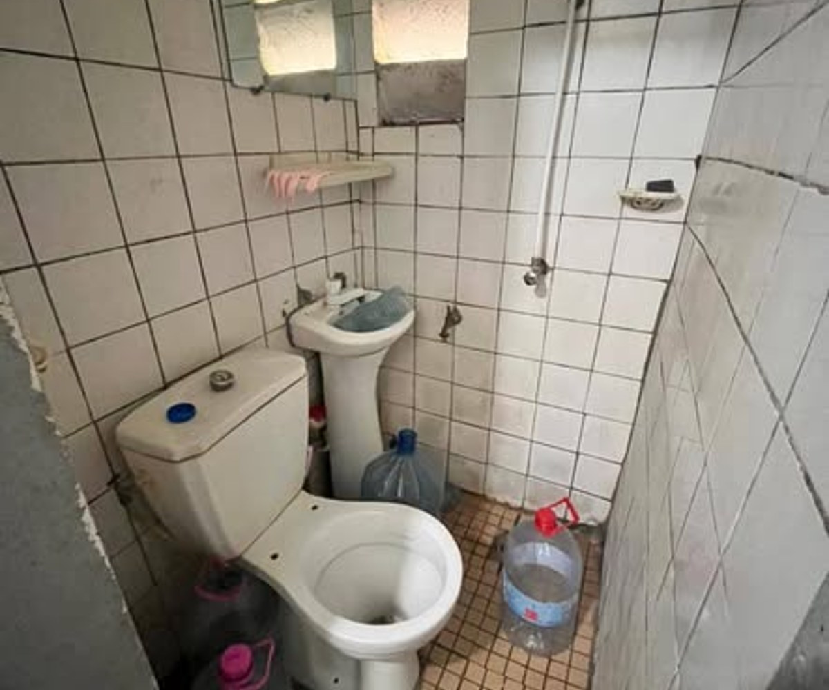 Chambre à louer – Ndogbong Commissariat