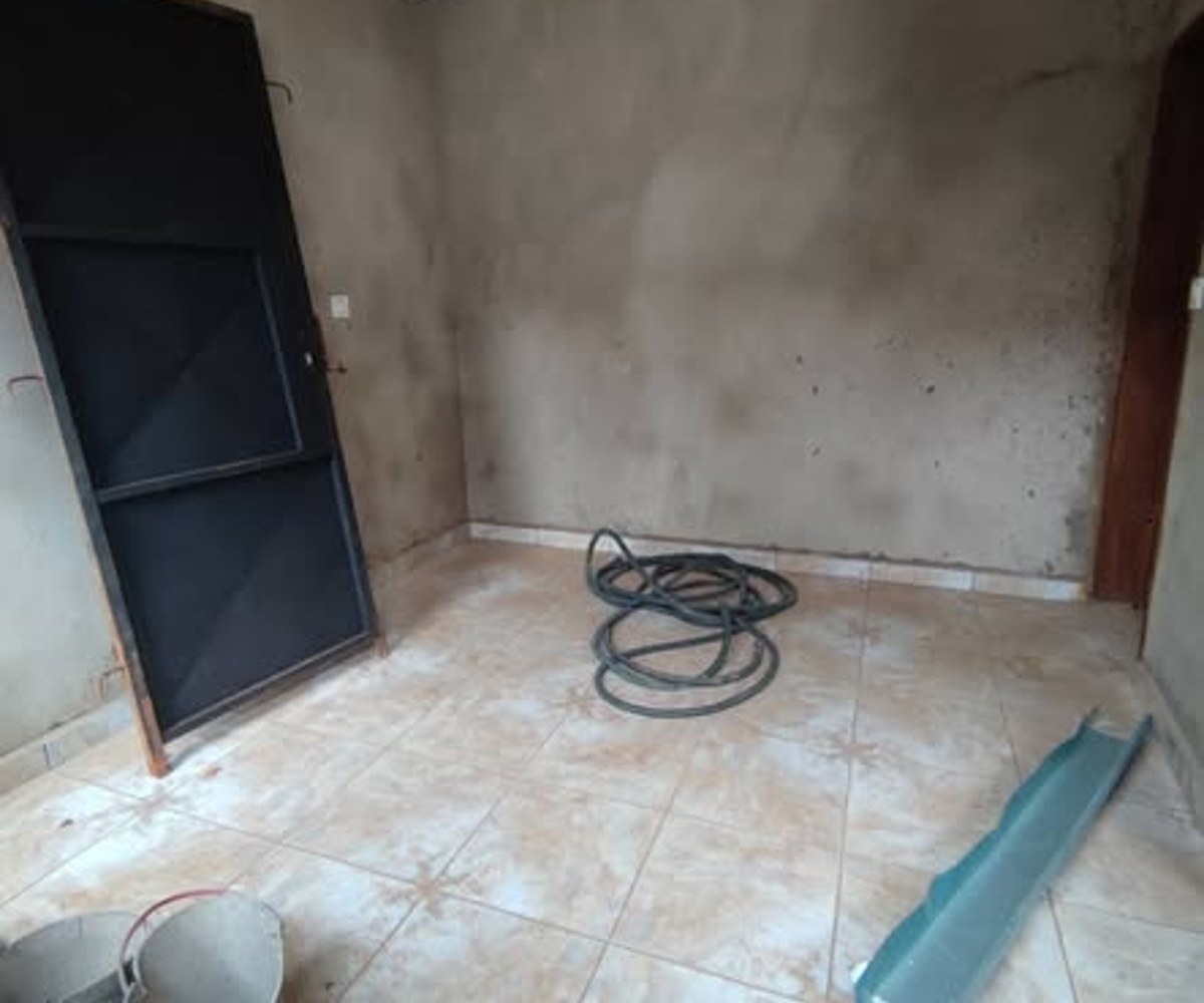 Vaste studio moderne à louer - Éleveur, Yaoundé