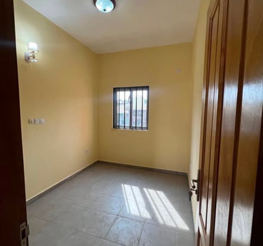 Vaste appartement à louer - 2 chambres - Etoug Ebe