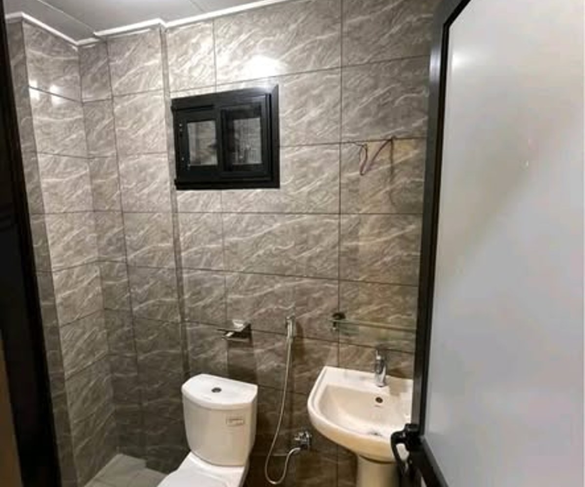 Chambre haut standing à louer à Logpom, Douala
