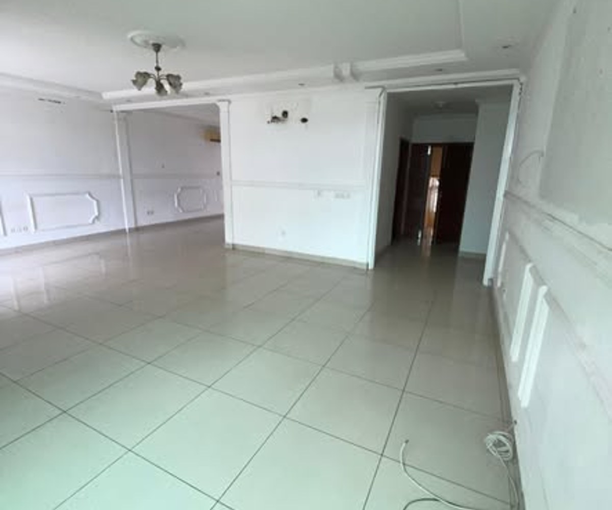 Magnifique et vaste appartement 3 chambres à louer - Bali, Douala