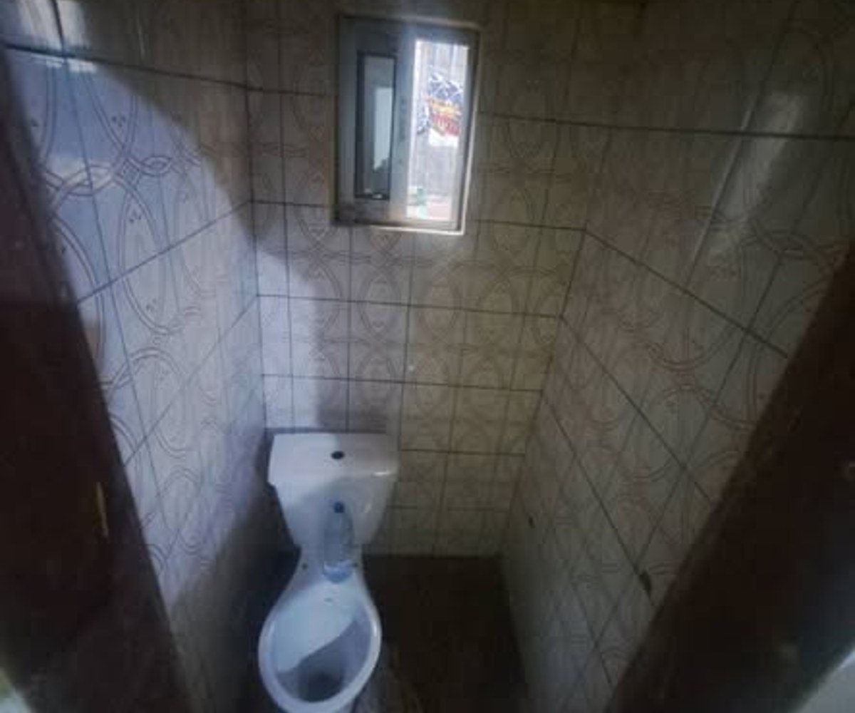 Chambre moderne à Odza