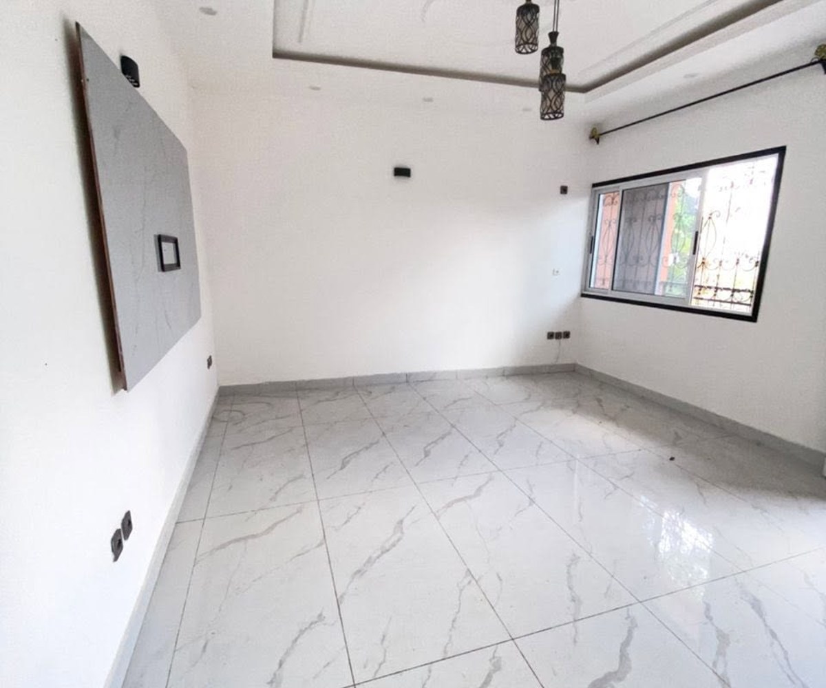 Superbe appartement moderne à louer à Efoulan
