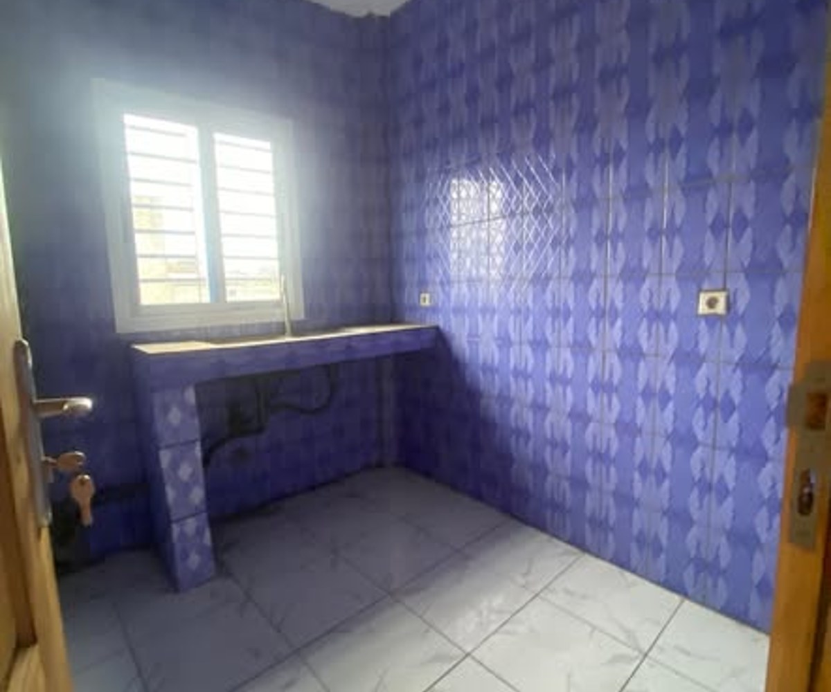 Appartement 2 chambres à Ange Raphaël - 80 000 FCFA/mois