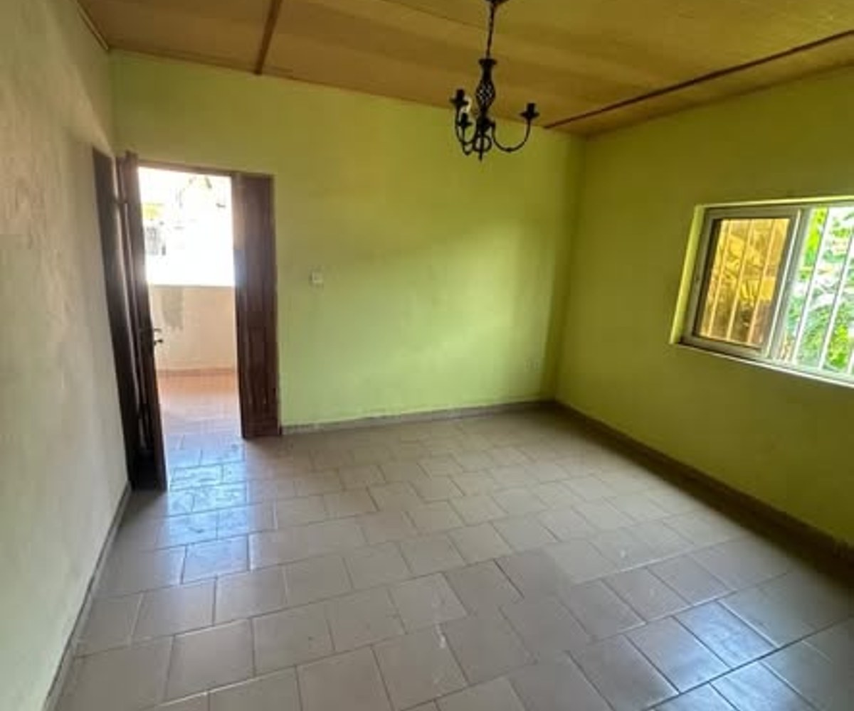 Appartement 2 chambres Mendong - 75 000 FCFA/mois