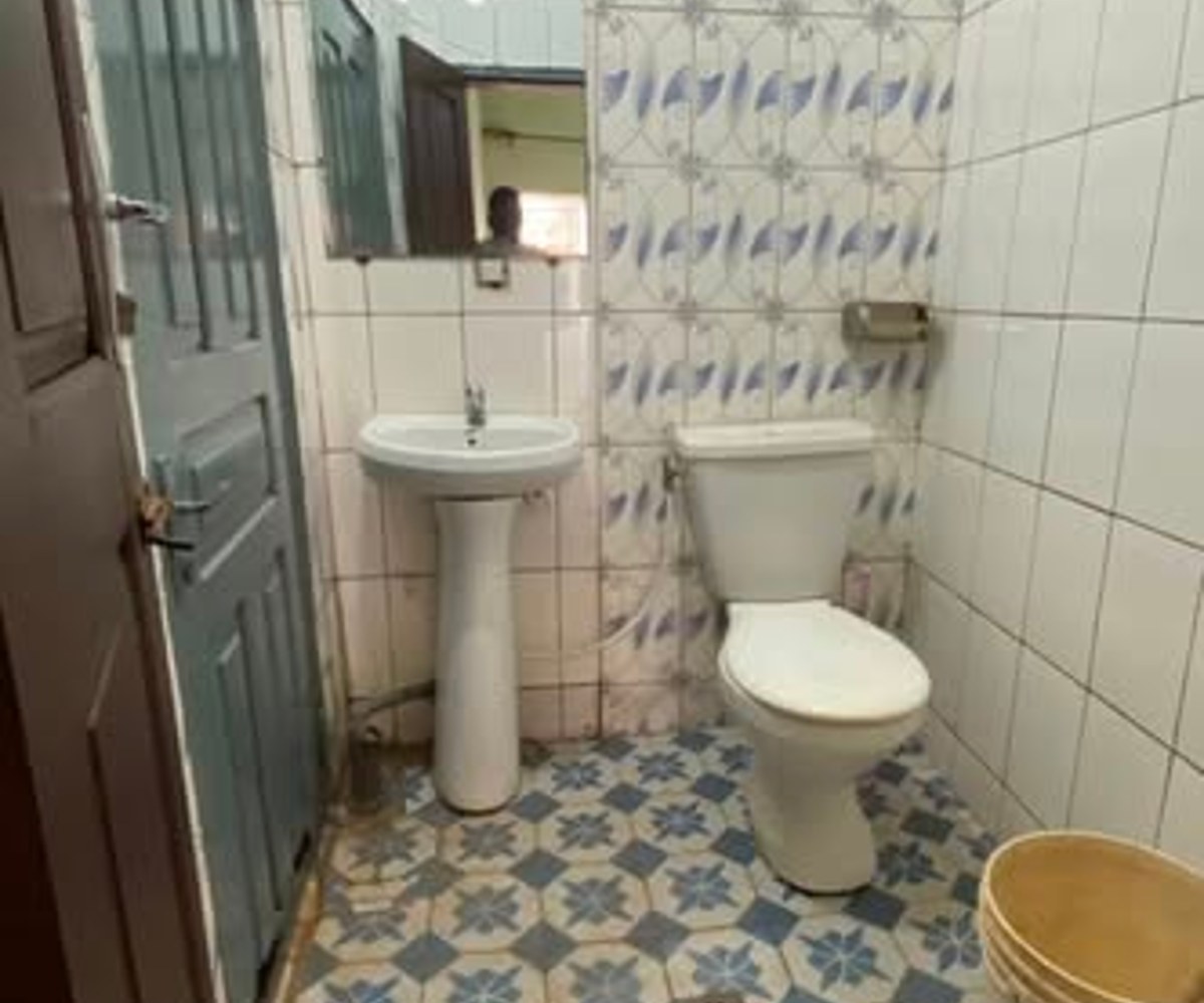 Chambre moderne à louer à Simbock