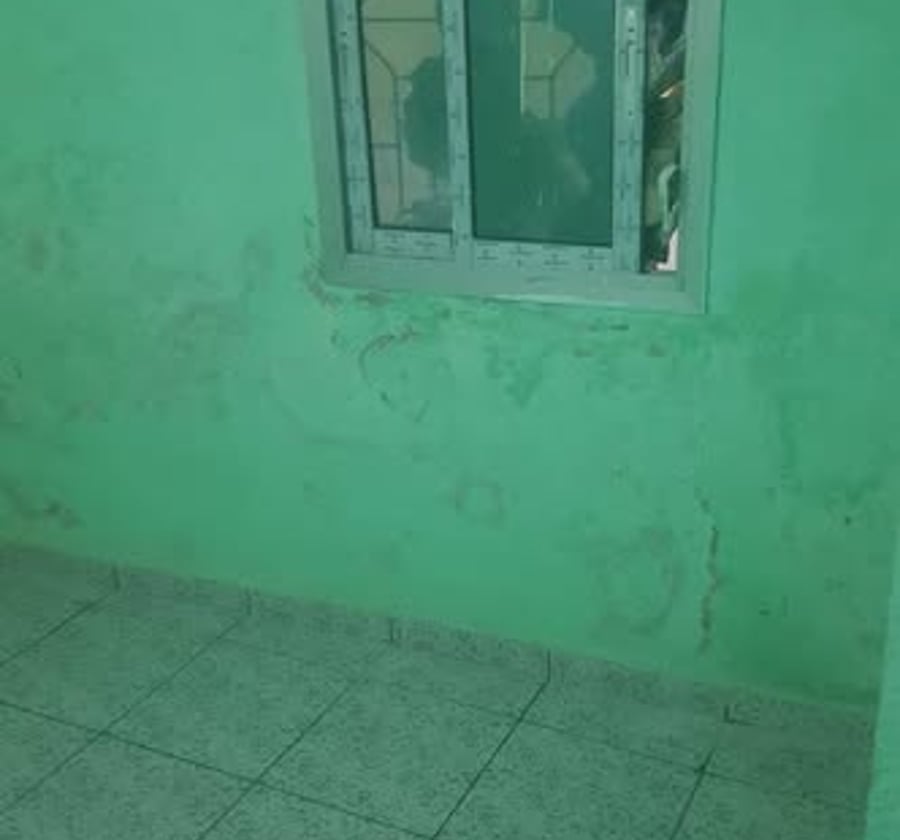 Studio moderne à louer à Village, Douala