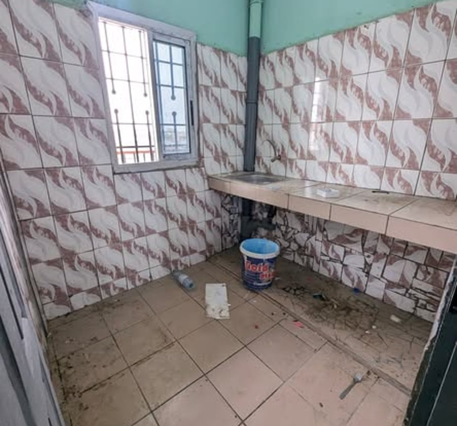 Studio moderne 4 pièces à CIC Cacao, Douala