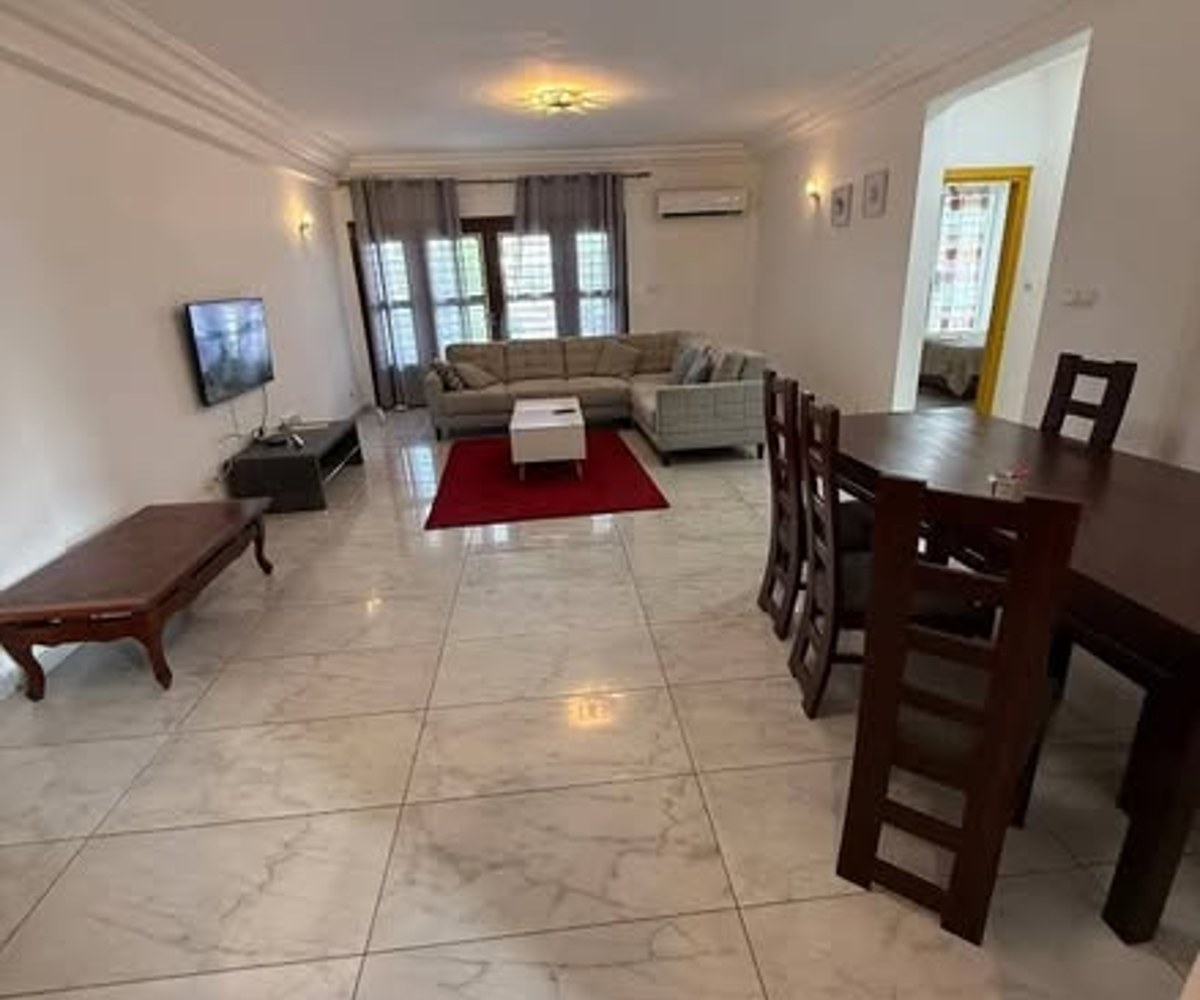 Vaste appartement haut standing à louer - Bonapriso, Douala