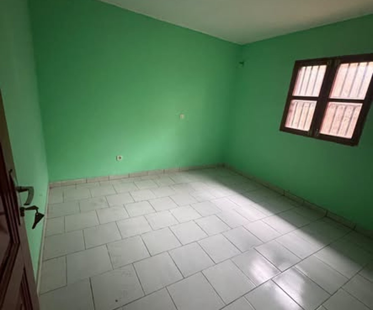 Studio à louer - Étoudi, Yaoundé