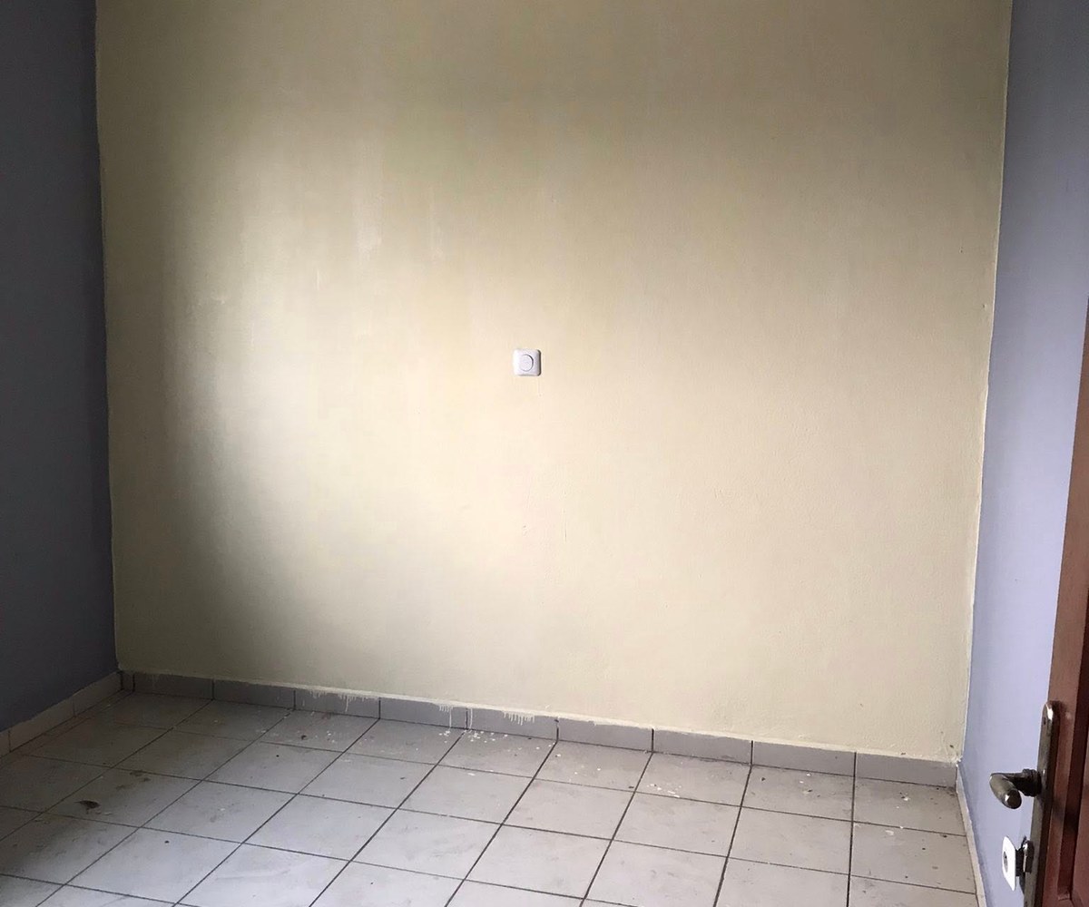 Appartement à louer - Bonamoussadi - Garage Bonangang