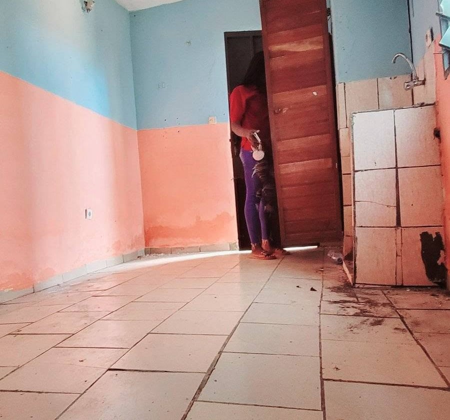 Chambre moderne à louer à Etoug-Ebe