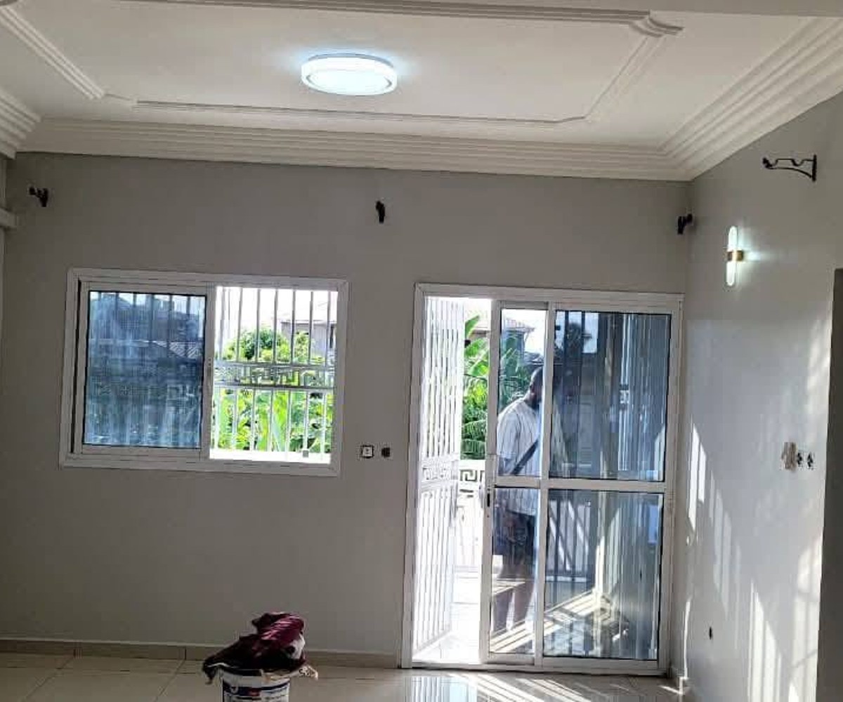 Appartement moderne 2 chambres à louer à Logbessou (Douala)