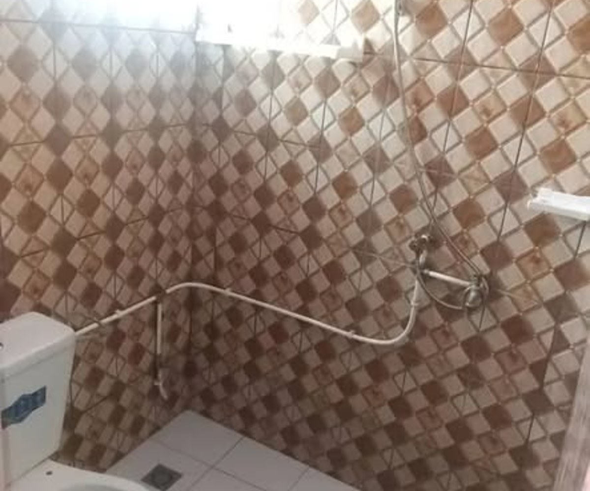 Chambre moderne à louer à Beedi Saker, Douala