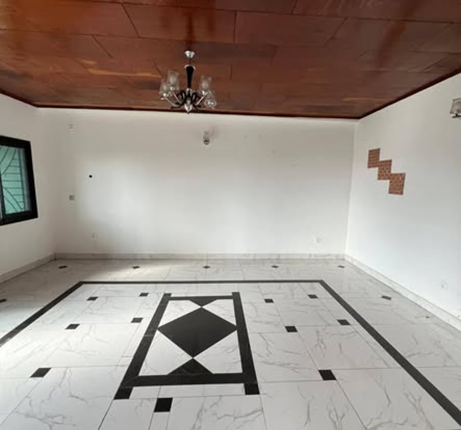 Appartement individuel à Nkolfoulou