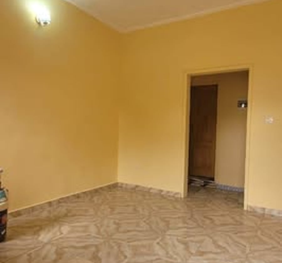 Appartement neuf 2 chambres à Biyem-Assi - maison blanche