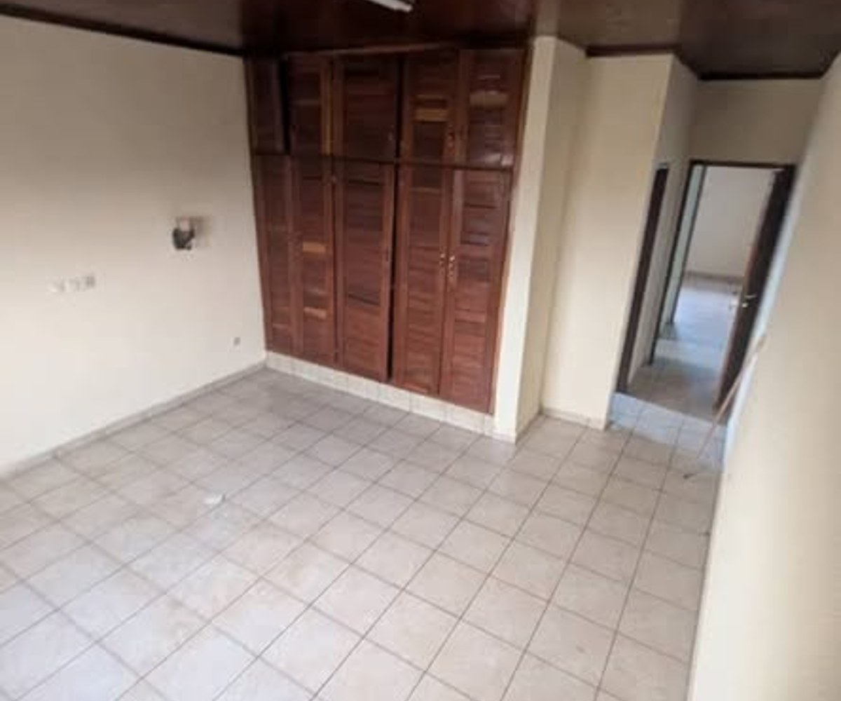 Appartement 3 chambres à louer – Omnisport, Yaoundé